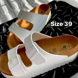 Birkenstock Women's Arizona
Platform Sandal